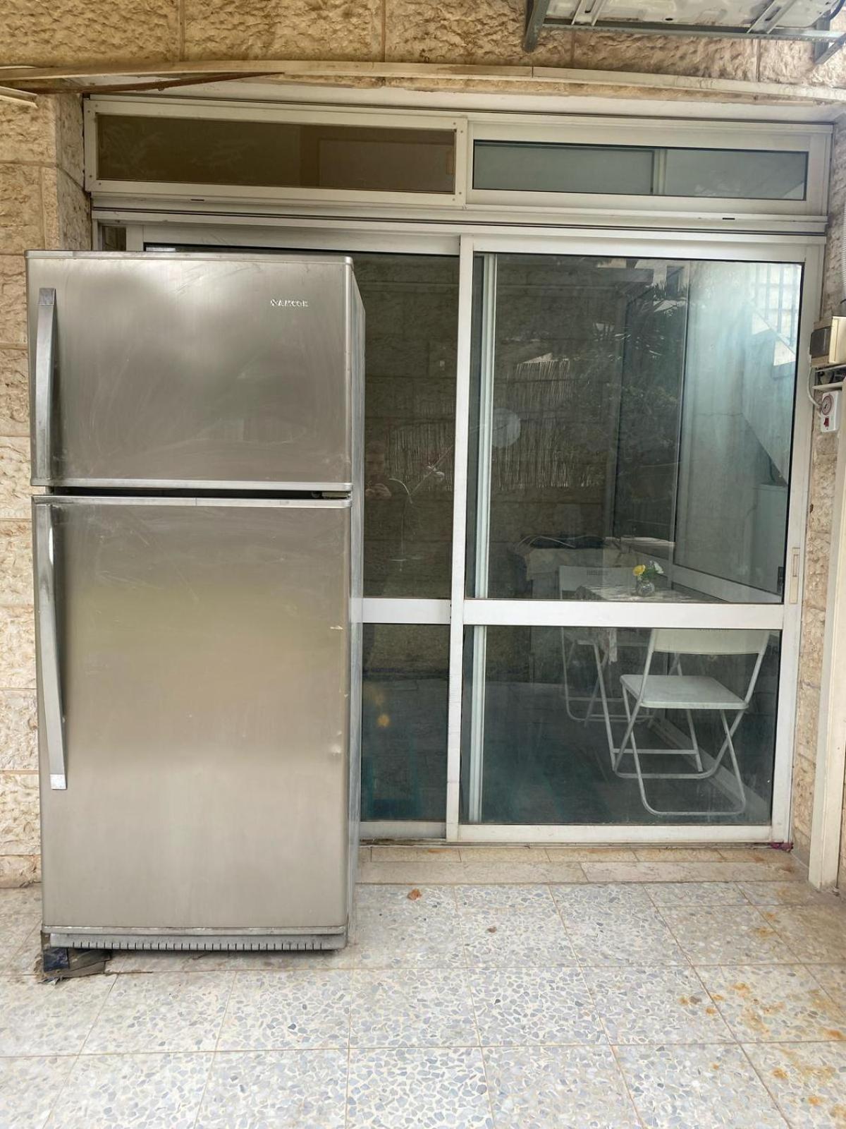 דירת גן מרווחת במיקום מעולה עם נטפליקס חינמי Apartment Ma'ale Adumim Exterior photo